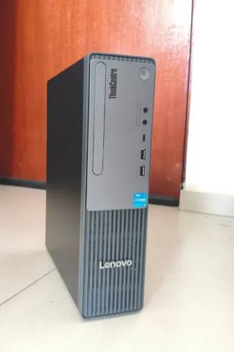 Computador Lenovo Thinkcentre Neo 50s Core i3 14th 8gb  - Foto 3