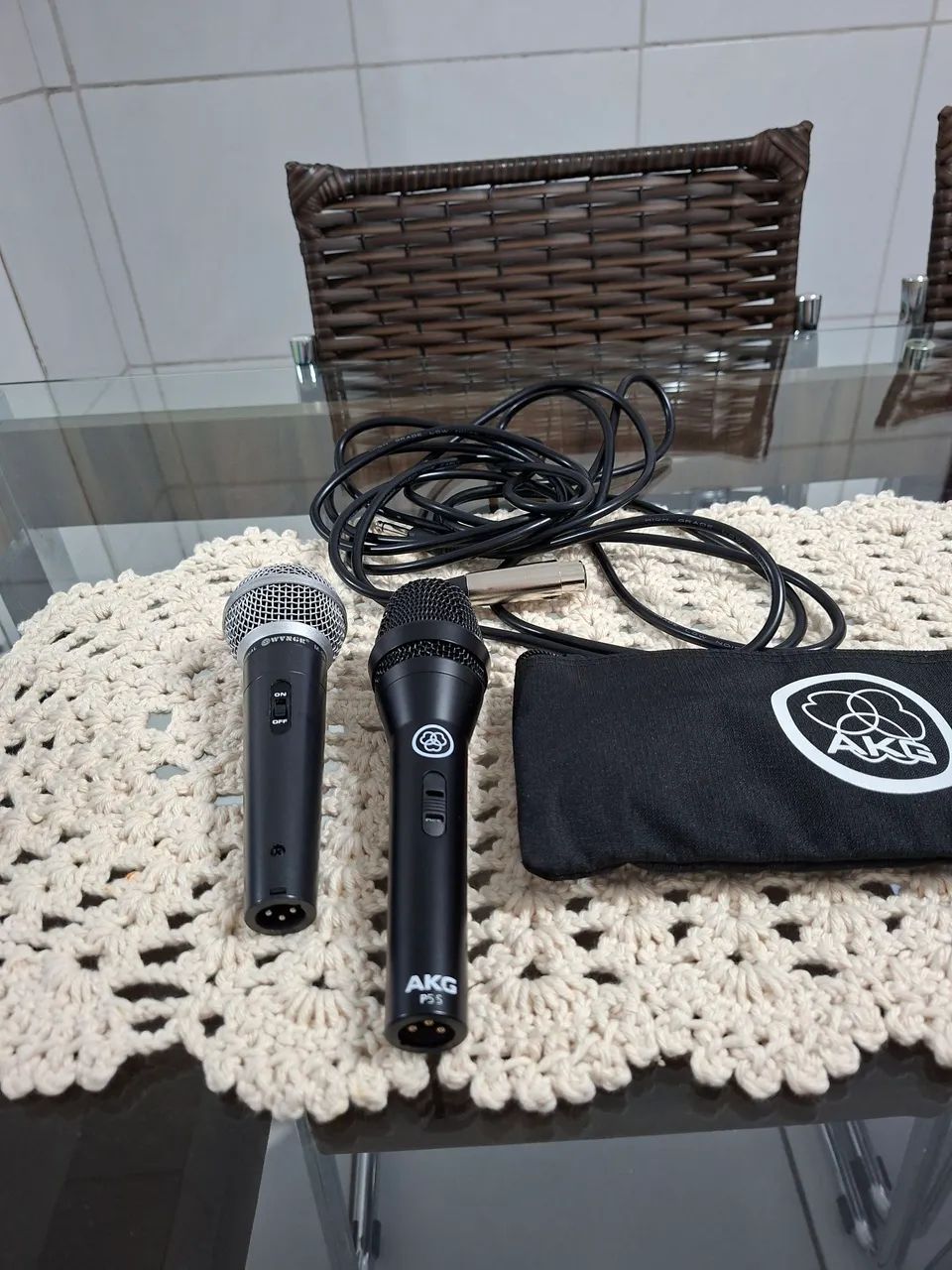Dois microfones com fio, (AKG)(WVM58) - Foto 4