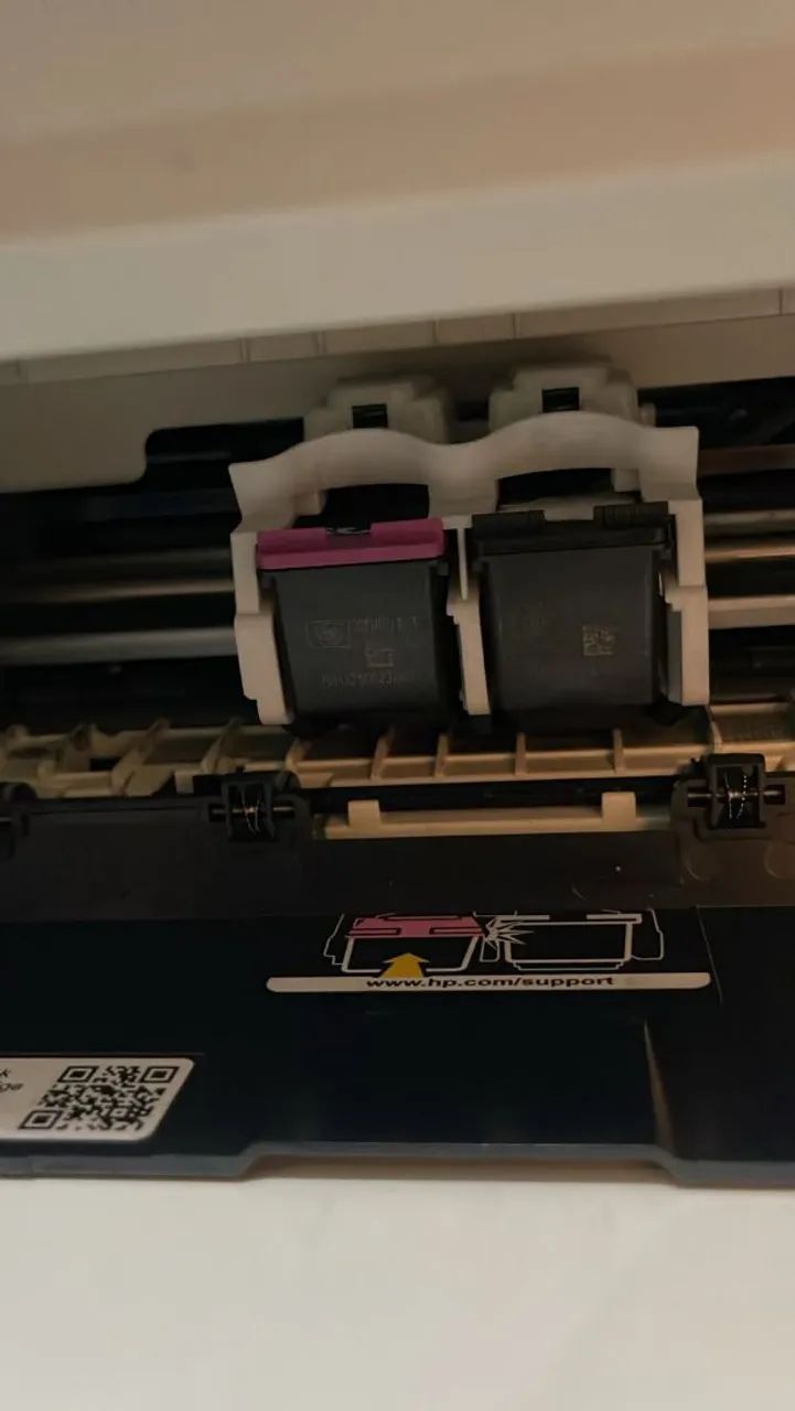 Impressora HP Deskjet Ink Advantage 2546 - Foto 4