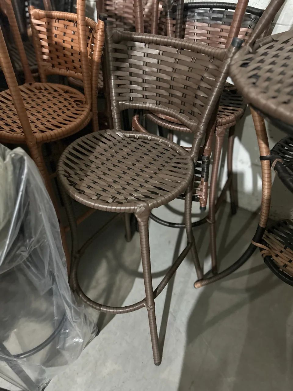Banqueta alta de fibra  - Foto 3