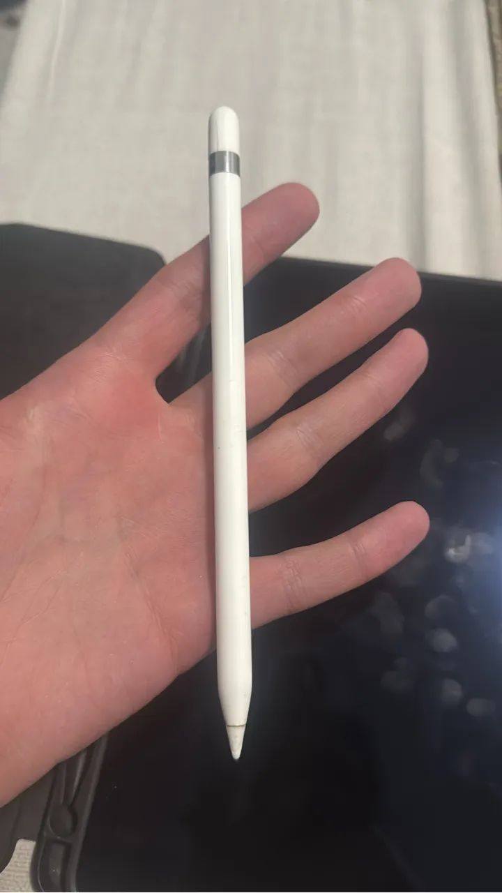 iPad Pro 9.7? (A1674) 32GB Prata + Apple Pencil 1ª Geração + Case