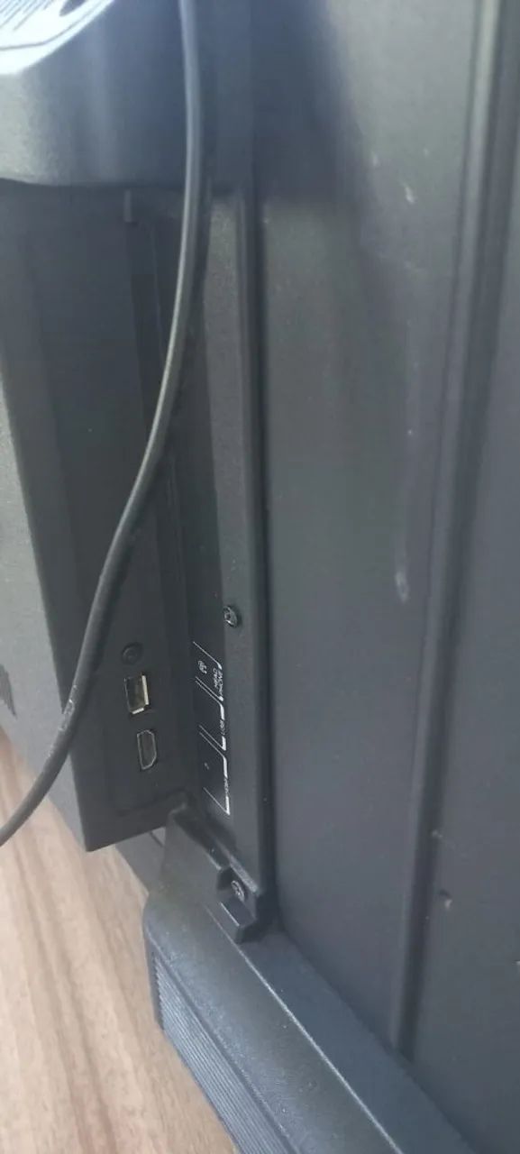 Tv Semp TCL LED 32 polegadas  - Foto 5