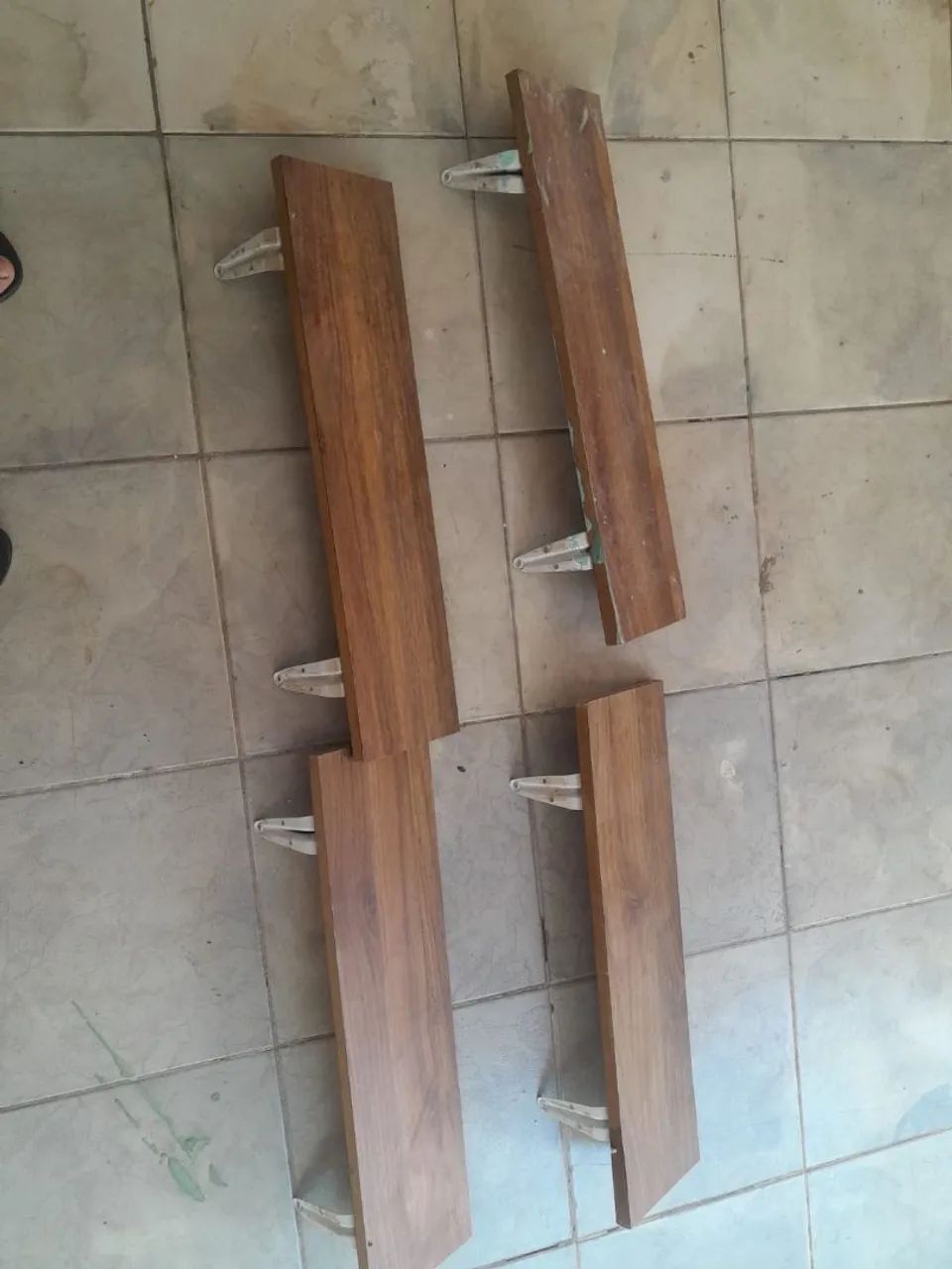 4 prateleiras ( pranchas)