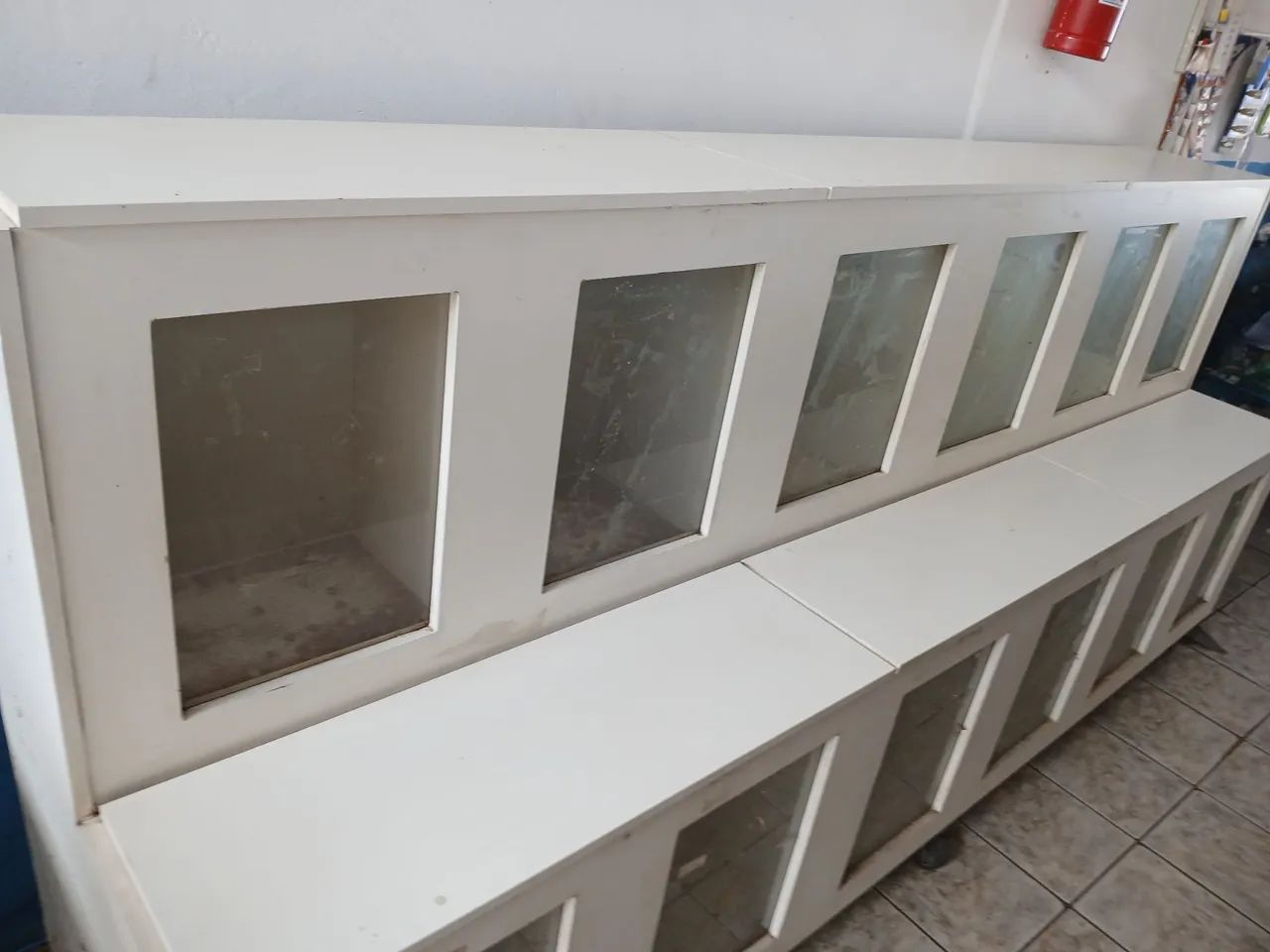 Balcão  para vender ração 