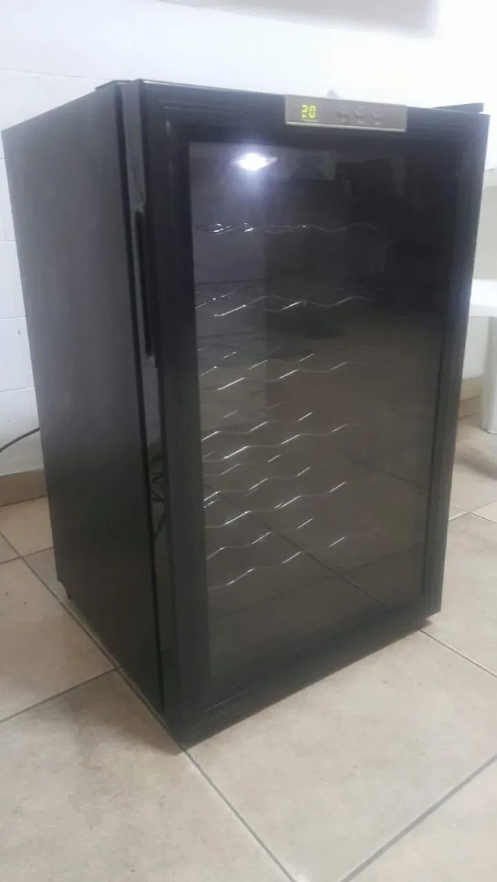 Adega Climatizada 24 garrafas. - Foto 5