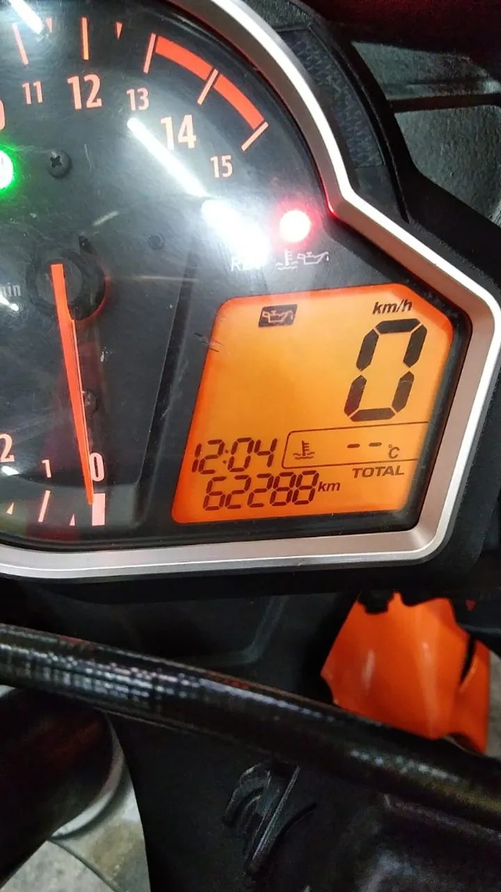 CBR 1000 RR FIRE BLADE 2010 - Foto 3
