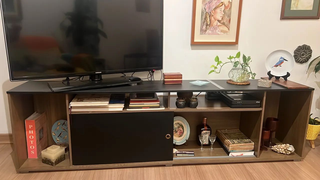 1.80-Meter TV Rack