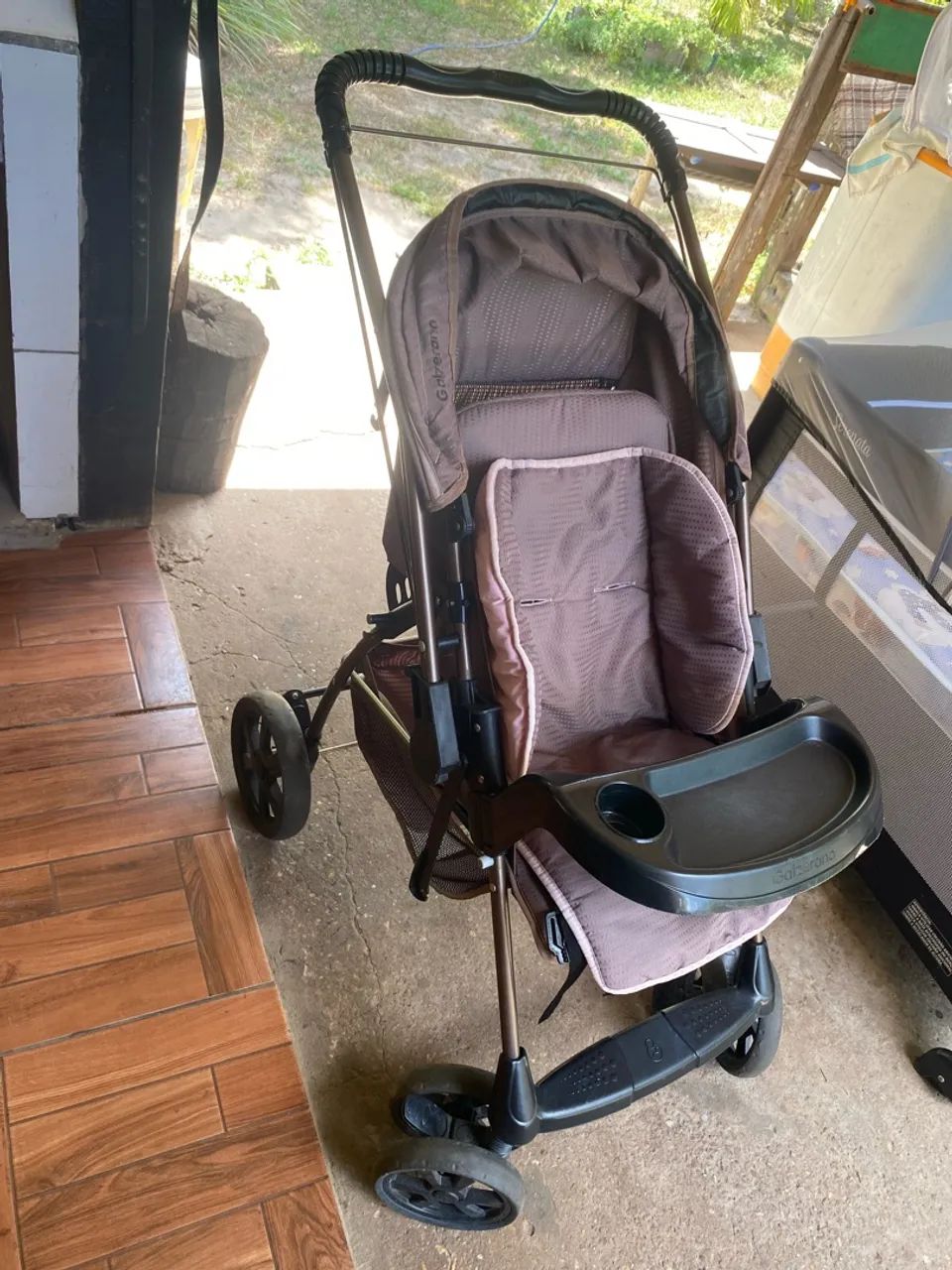 Berço de bebê e carrinho de passeio - Foto 5