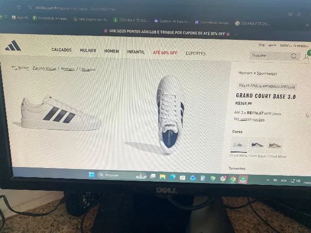 Tênis adidas 