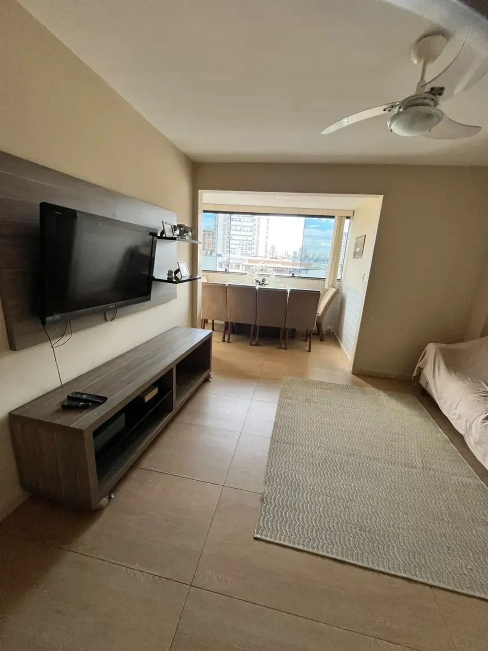 Apartamento 2 quartos a 2 quadras da Praia com Elevador