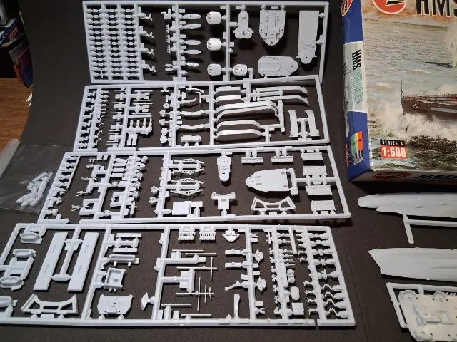 Kit de plastimodelismo HMS Belfast Airfix 1/600 - Foto 2