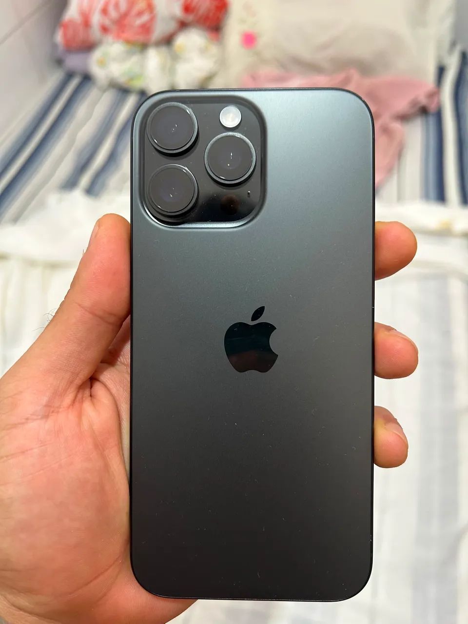 iPhone 16 pro max (caixa e nota fiscal)