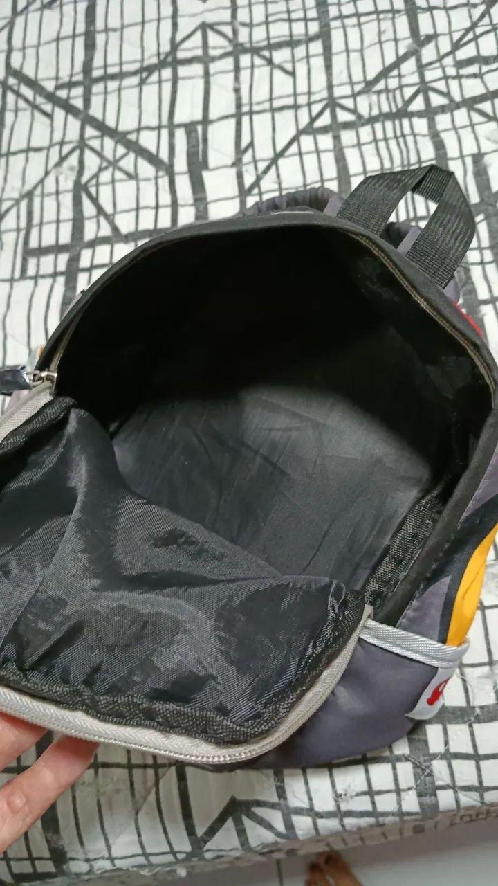 Vendo Bolsa Mickey original usada 1x - Foto 3