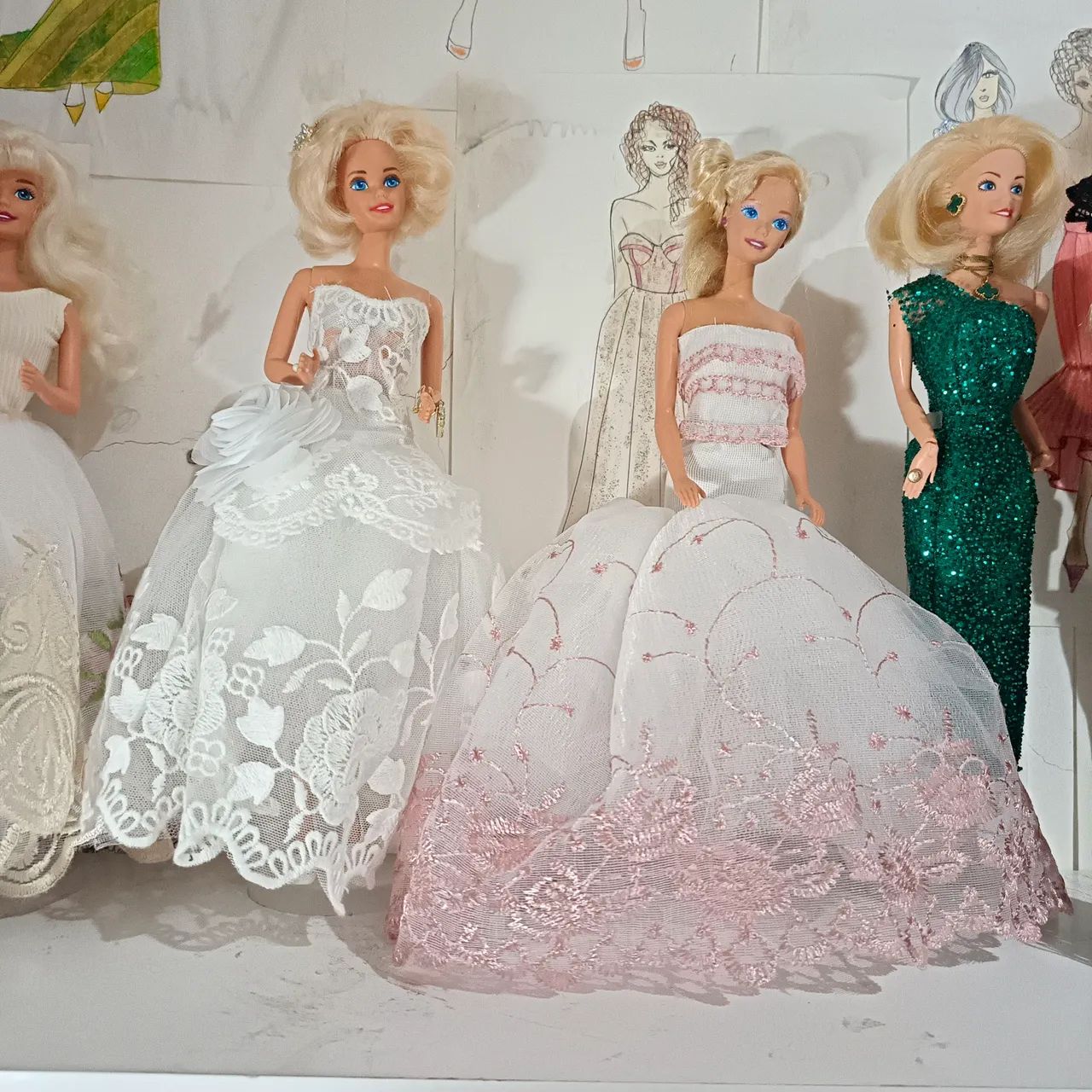 Vestidos para bonecas tipo barbies - Foto 3