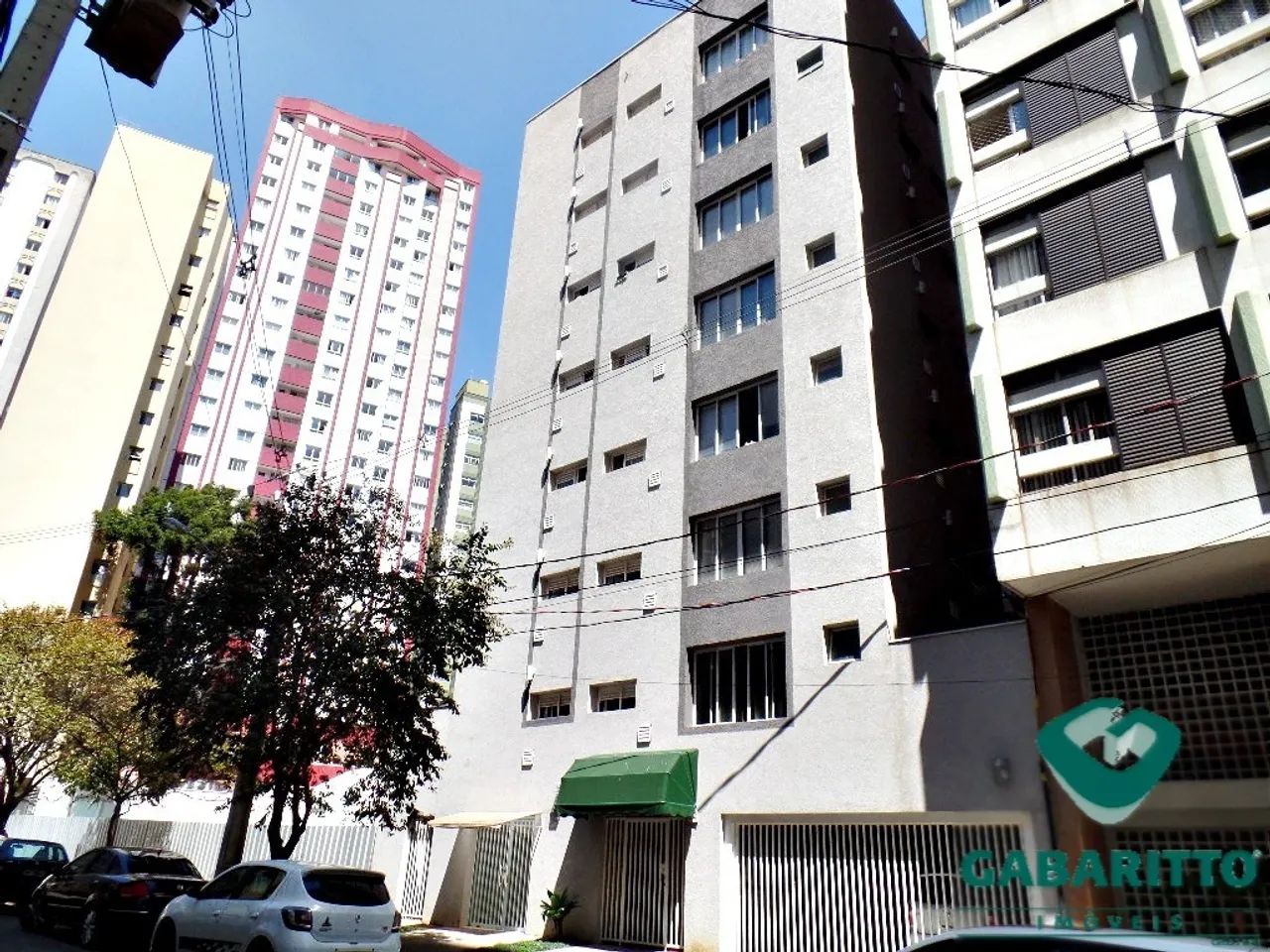 Excelente apartamento mobiliado no centro de Curitiba  Edifício Murano
