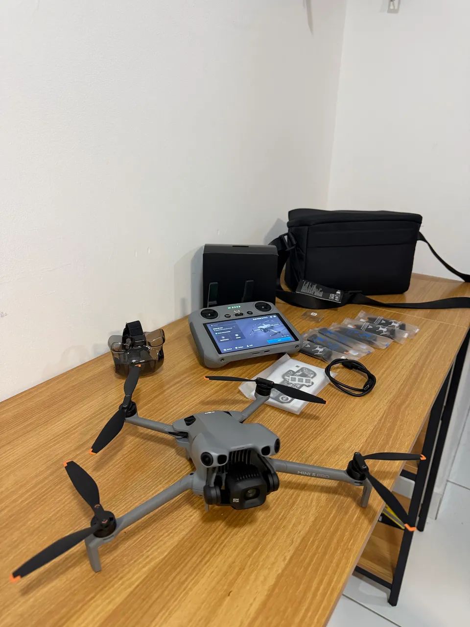 DJI Mini 5 Pro Combo | Com Tela | Nota Fiscal | Garantia Até 2027 No Brasil  - Foto 3