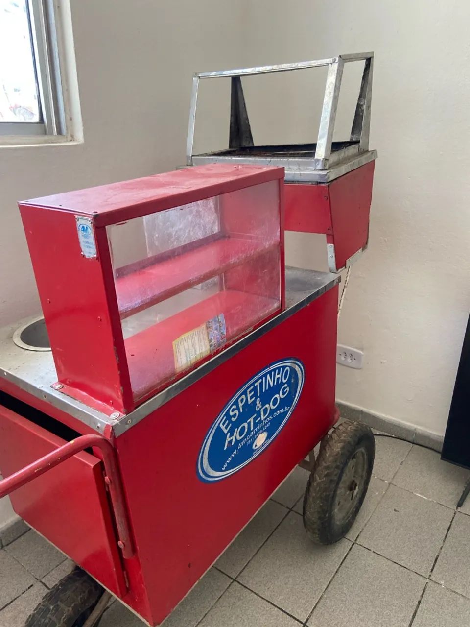VENDO CARROÇA DE ESPETINHO E CACHORRO-QUENTE