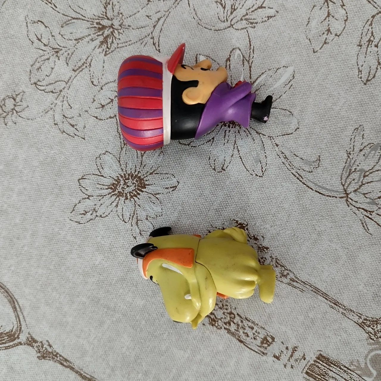 Dicky Vigarista e Mutley, figuras do Bobs - Foto 3