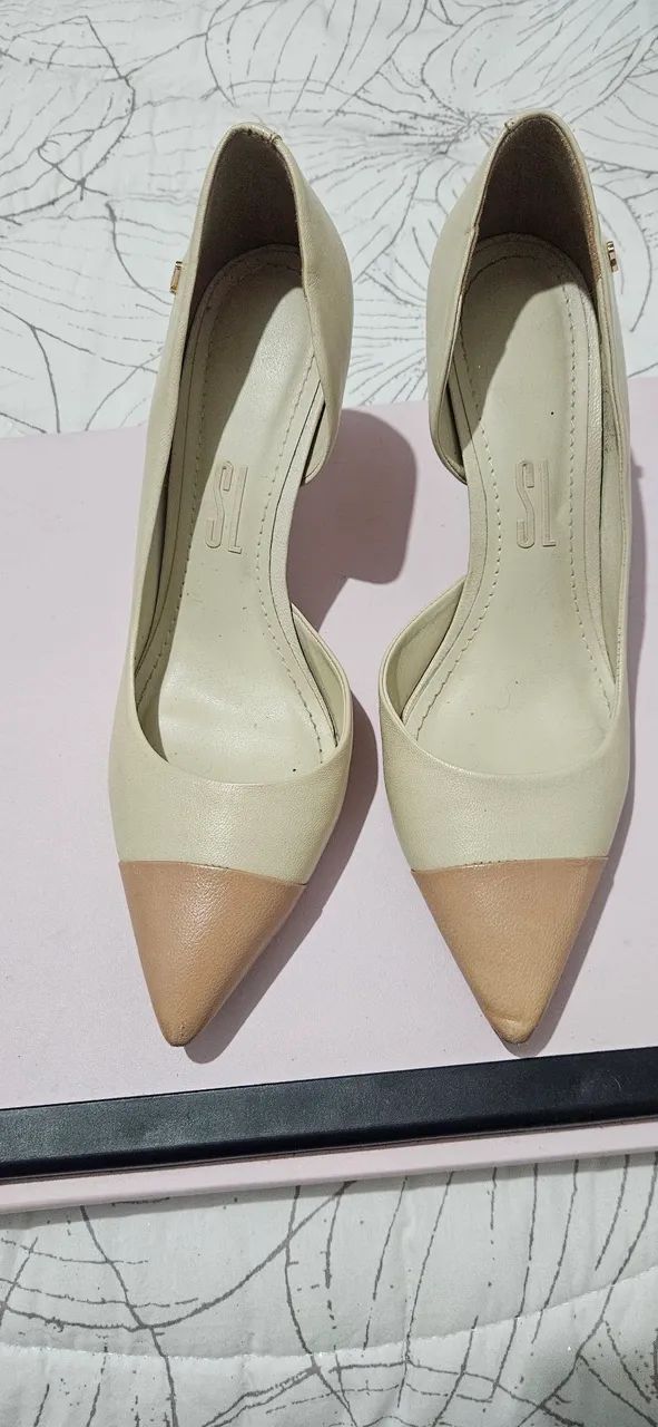 Scarpin Bicolor ? Santa Lolla