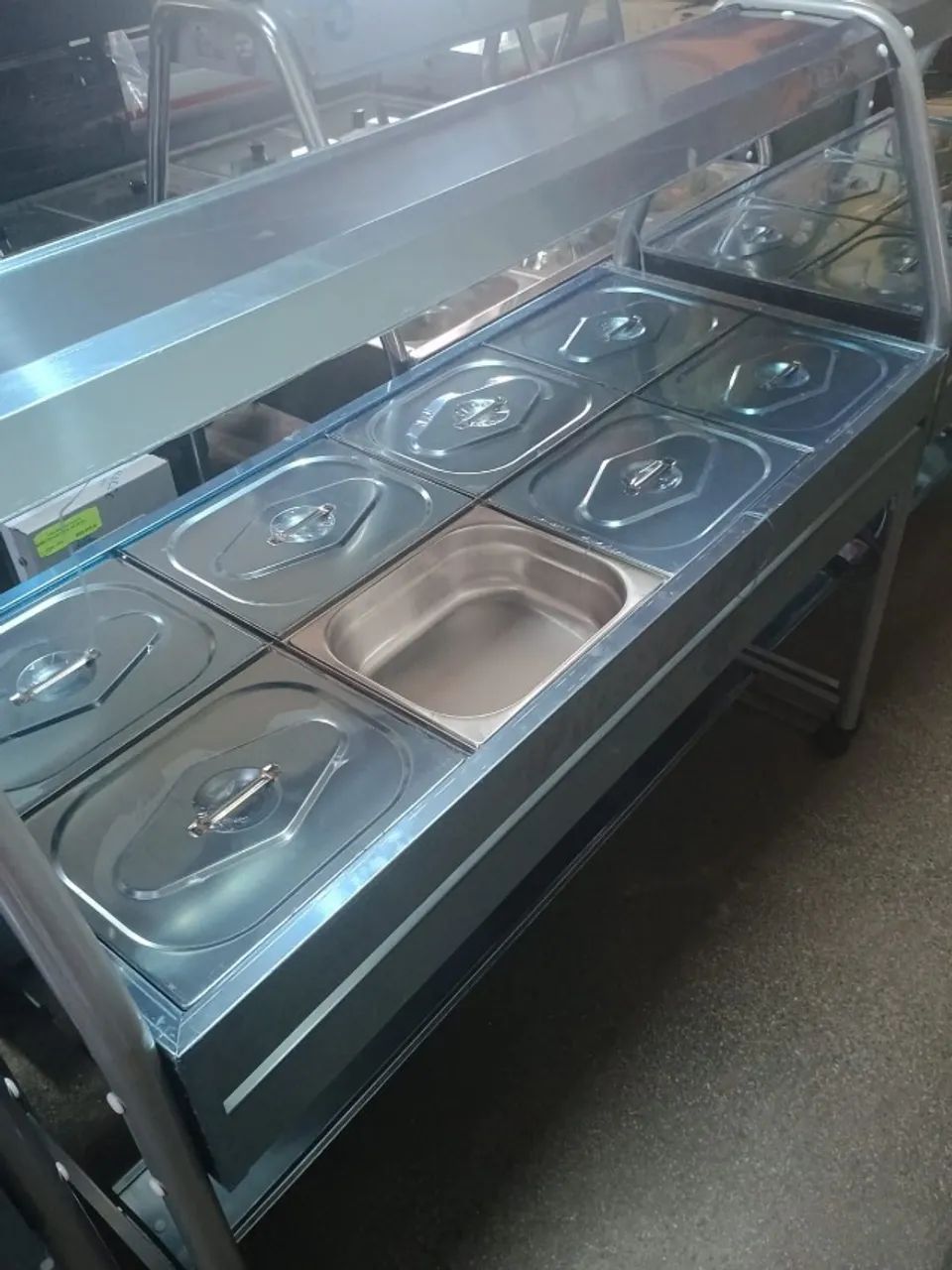 BUFFET QUENTE 8 CUBAS - NOVO