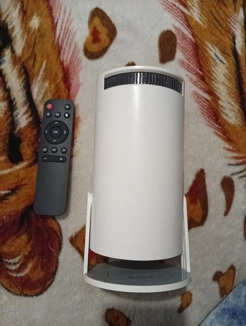 Projetor HY300