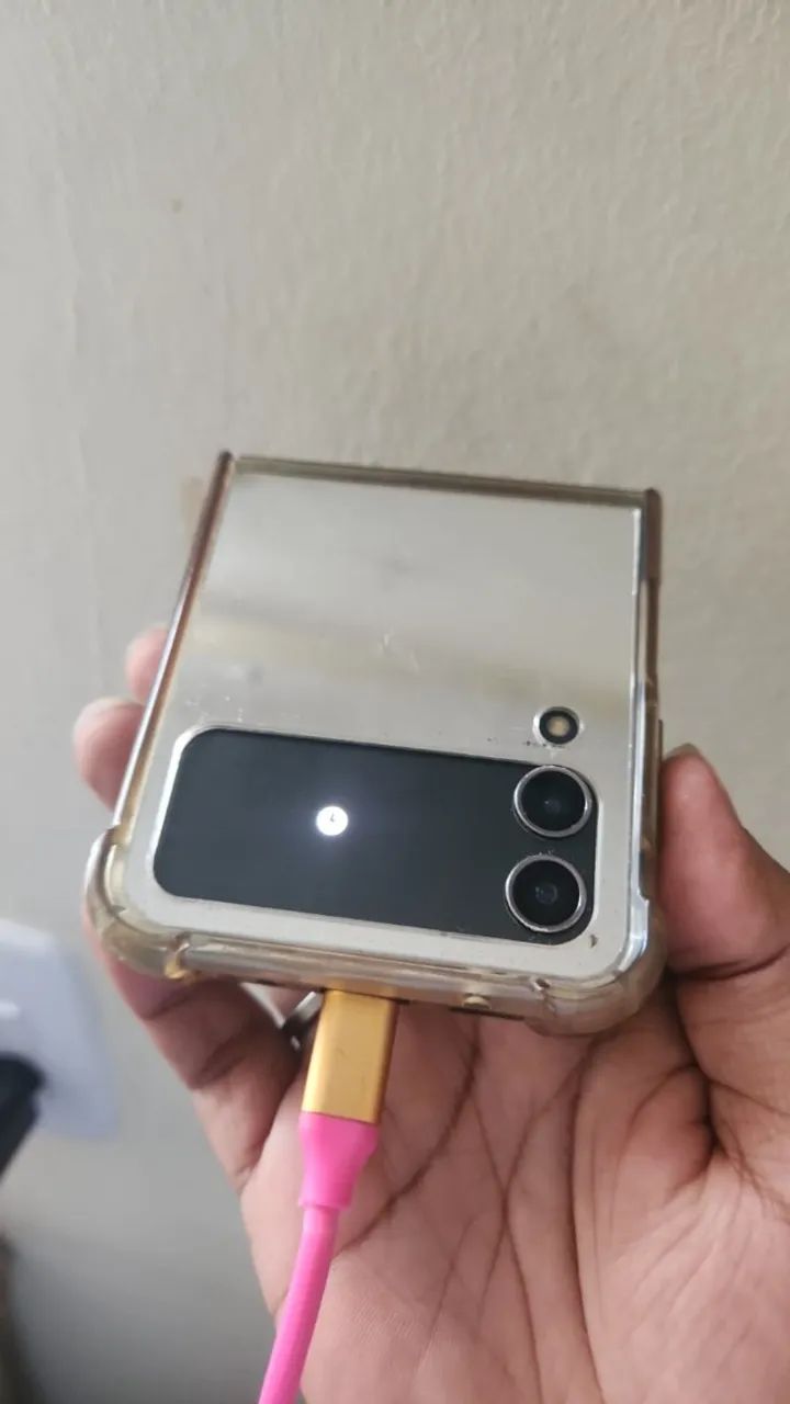Samsung Galaxy Z Flip 4 - Foto 3