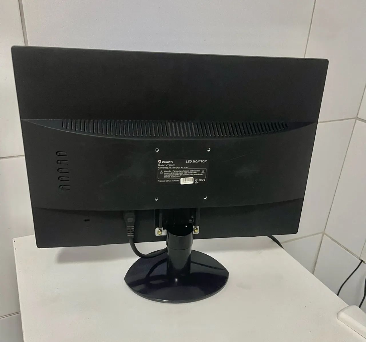 Monitor de computador 19? led com hdmi e VGA  - Foto 4