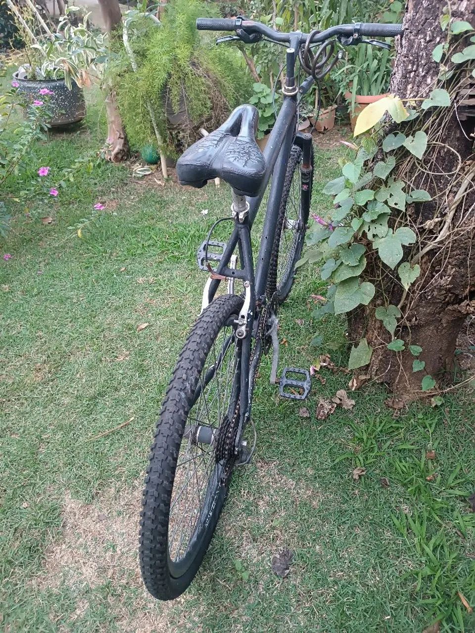 Bicicleta aro 26, preta, usada. - Foto 2