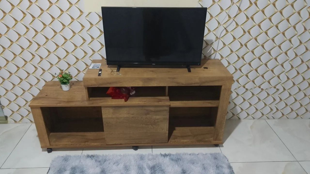Tv 32 polegadas, smart, funcionando tudo perfeitamente!