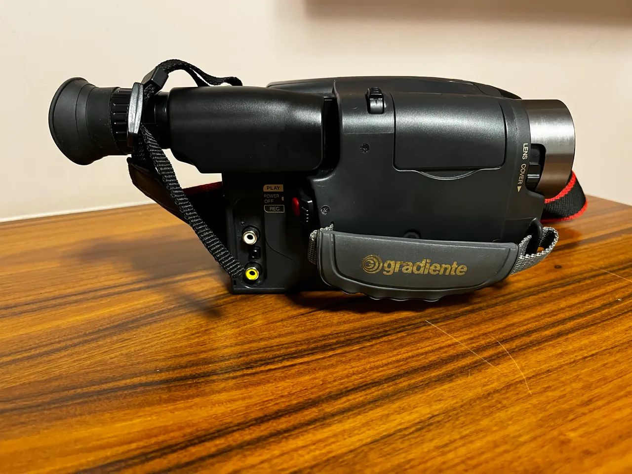 Câmera VHS-C Gradiente videomaker GCP 165CR - Foto 4