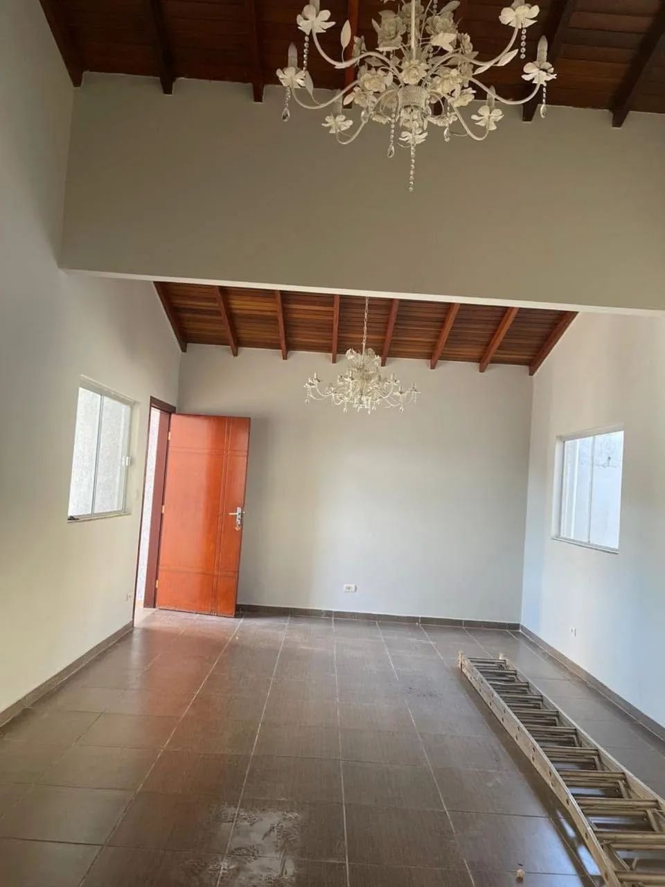 Linda casa Tiradentes /  pode permutar em gado ,  - Foto 2