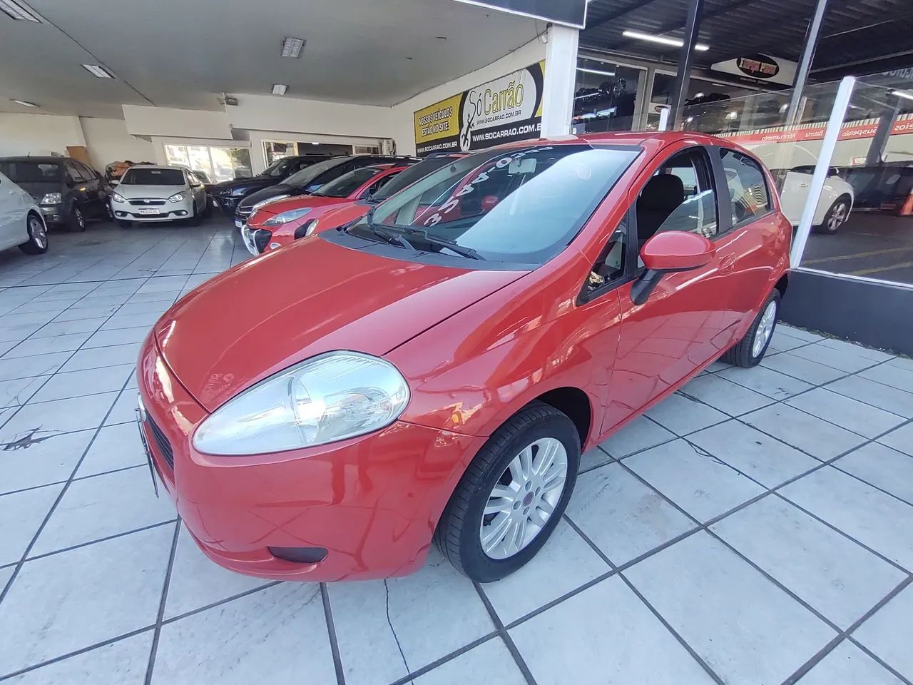 Fiat Punto Attractive 1.4 Fire Flex 8V 5P 2011 - Foto 2