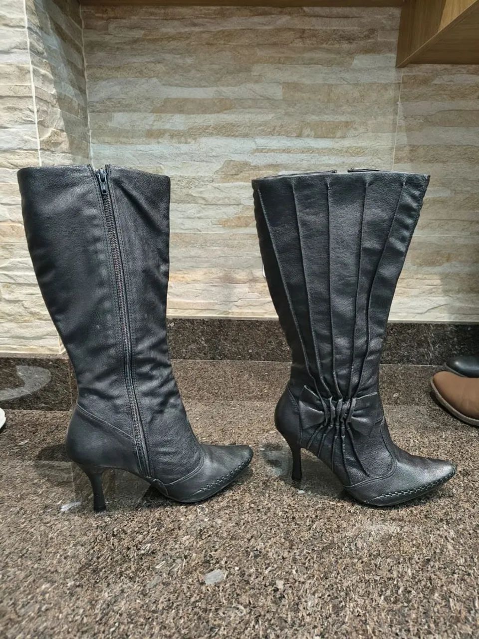 Bota longa preta 