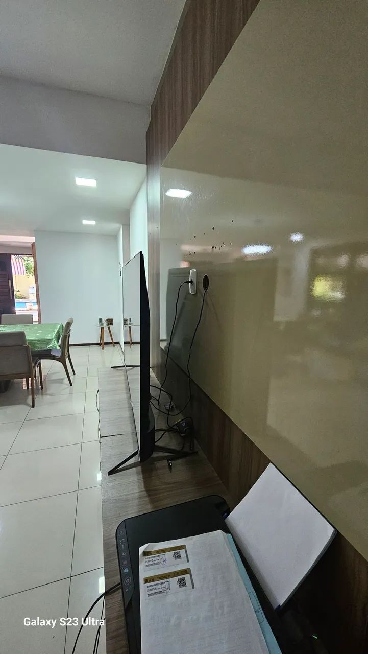 Mesa, TV e Sofá Aproveita o  no preço  - Foto 4