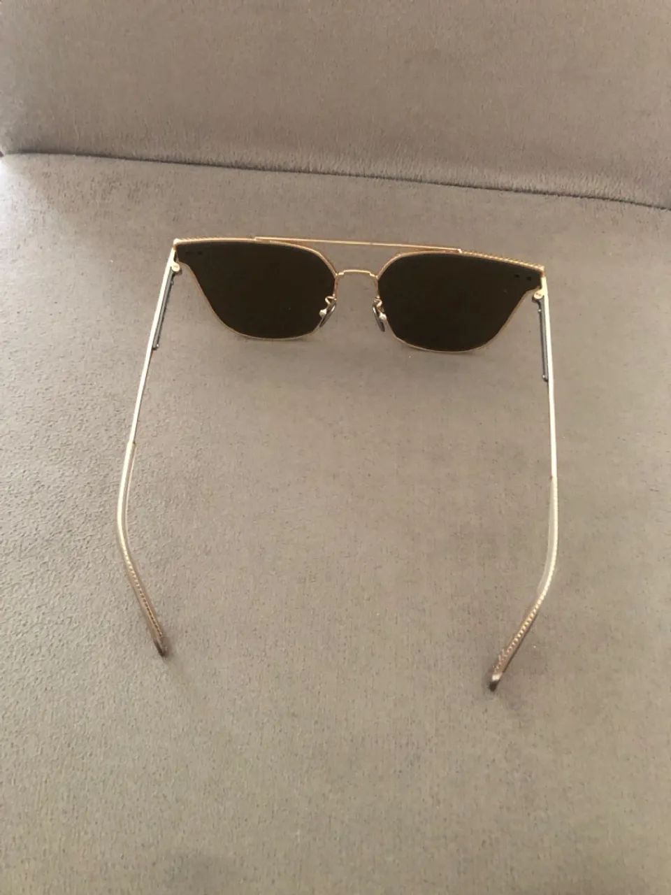 Óculos de luxo novíssimo  - Foto 2