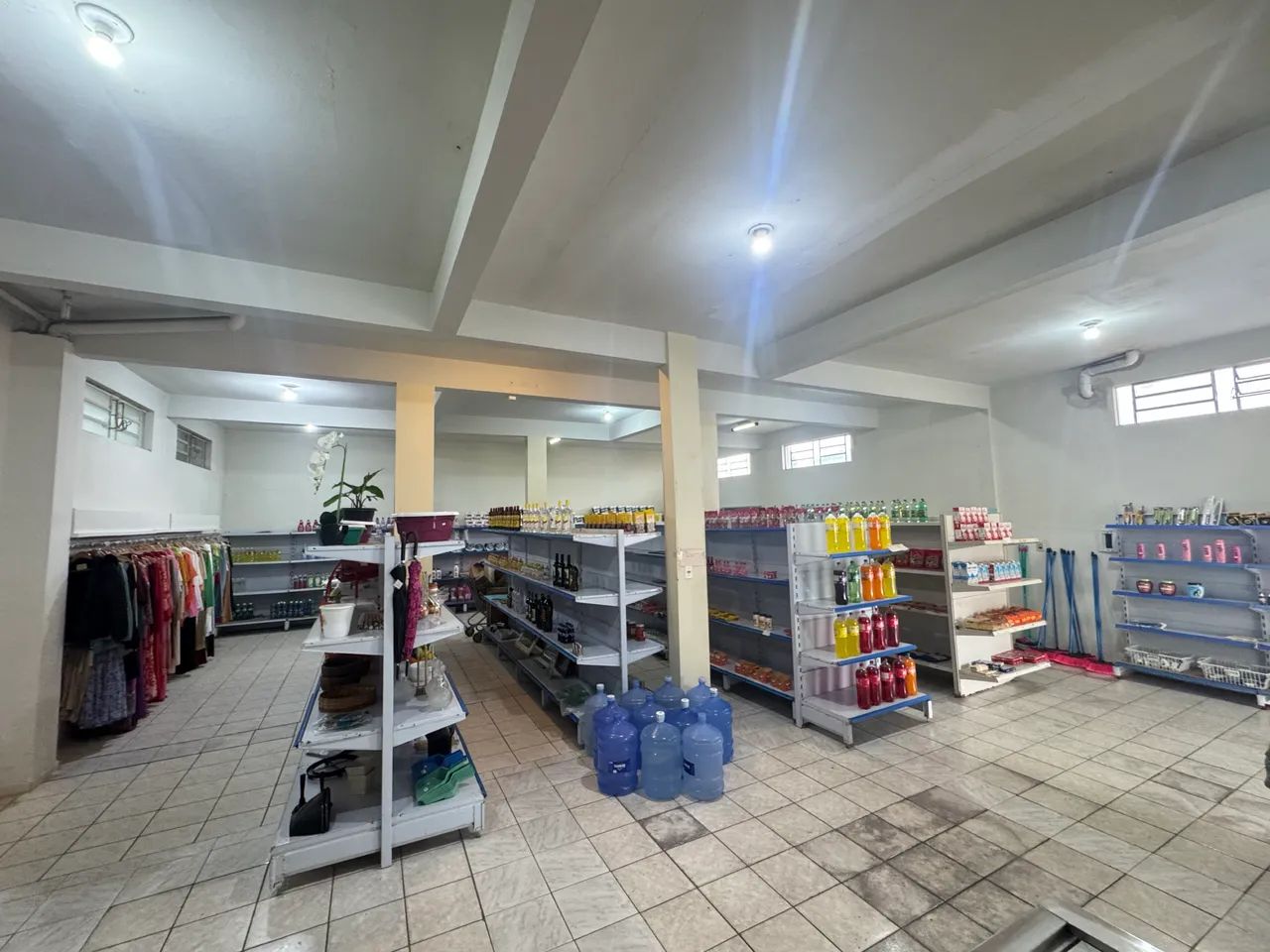 Vendo prateleiras mercado semi novas, vender rápido  - Foto 3