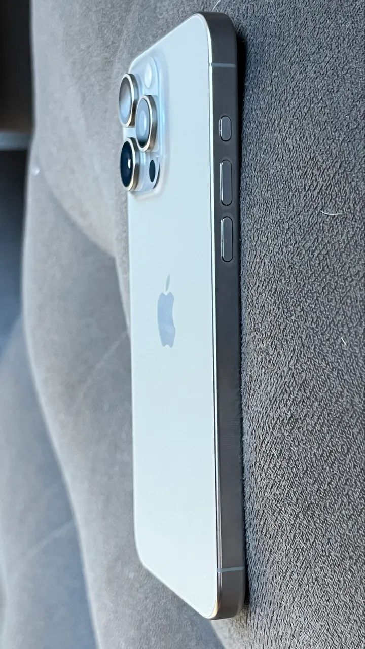 iPhone 15 Pro Max Natural Titanium 本体 iPhone 15 Pro Max 256GB Natural Titanium | KaBuM!