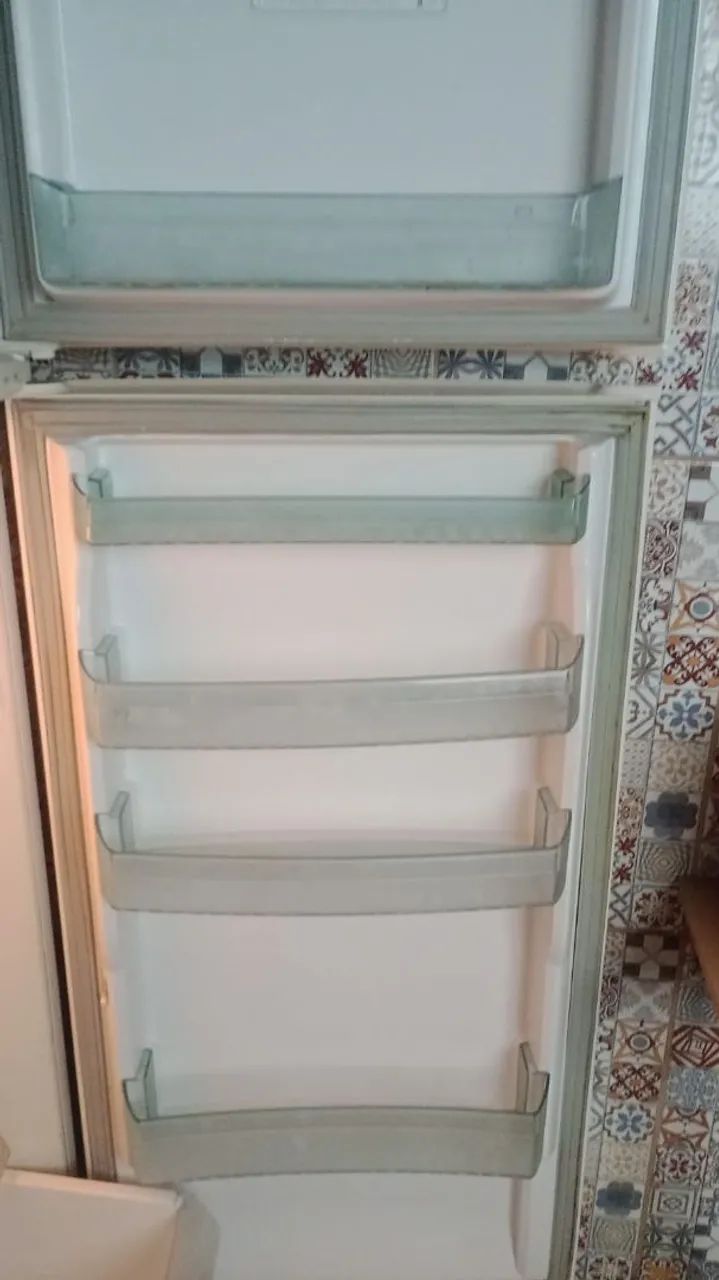 Geladeira Bratemp  - Foto 3
