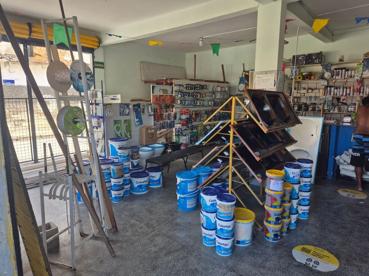 Oportunidade: Venda de Loja de Material de Construção + Passagem de Ponto Montado - Foto 4