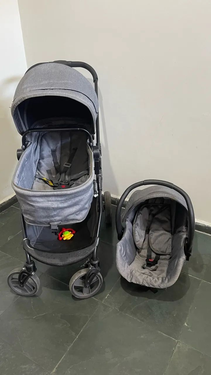 Moisés e bebê conforto