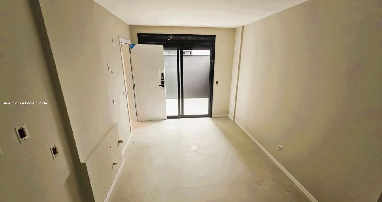 Studio para Venda em Florianópolis, Pantanal, 1 suíte, 1 banheiro - Foto 2