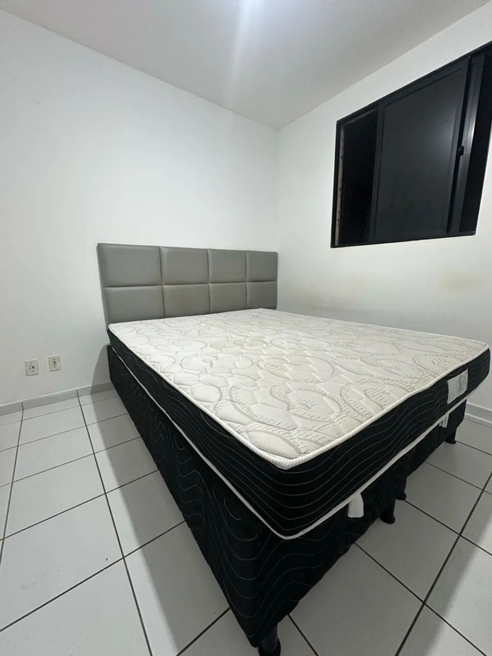Vendo cama box queem 