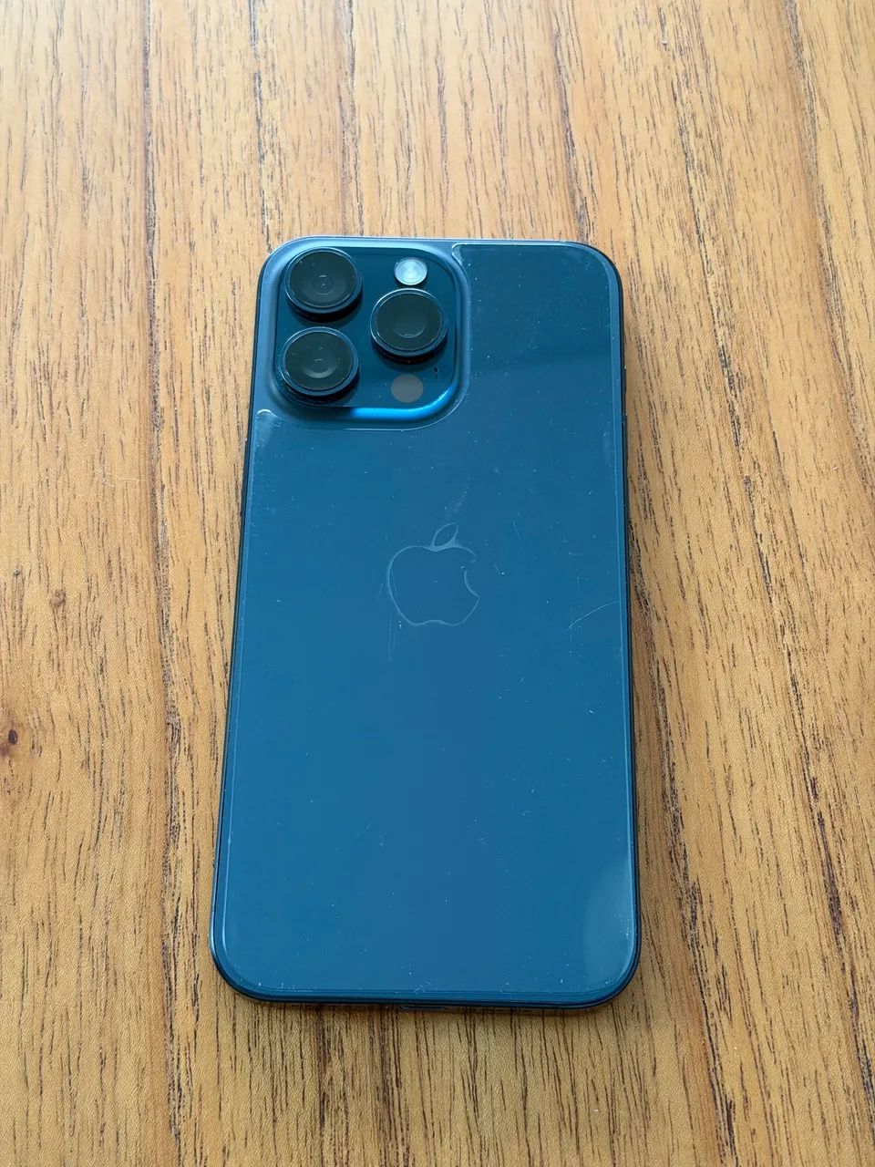 iPhone 15 Pro Max - 512gb - Bateria em 82% - Foto 3