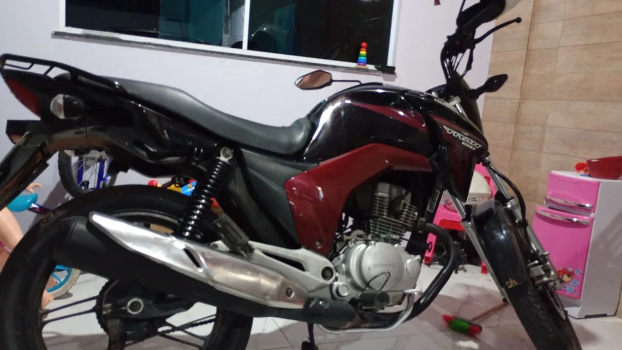 Titan 150 2014 edição especial