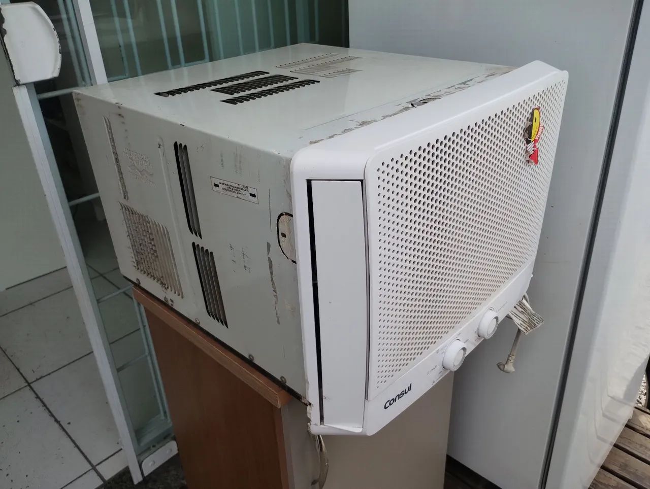 Ar condicionado Consul 7500 BTUs de janela  - Foto 5