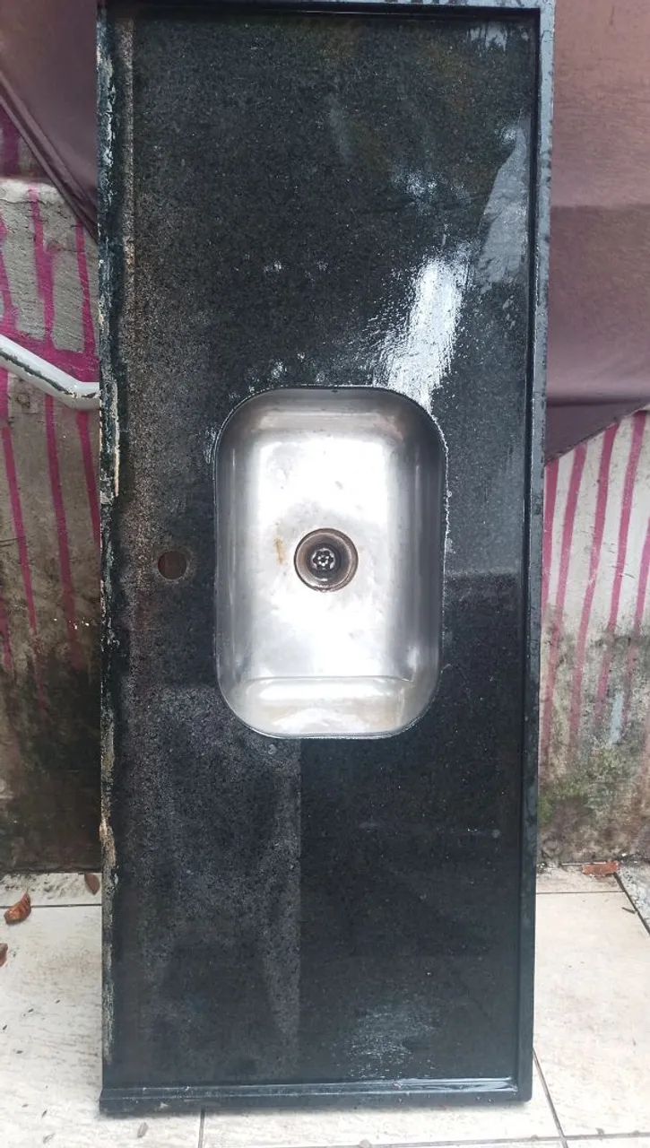 Black granite sink 1.40 x 0.57 m with stainless steel bottom bowl, includes sink wheel