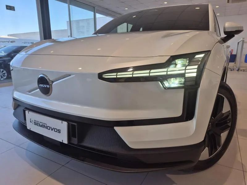 Volvo Ex30 EX30 E40 Core (Elétrico) 2024