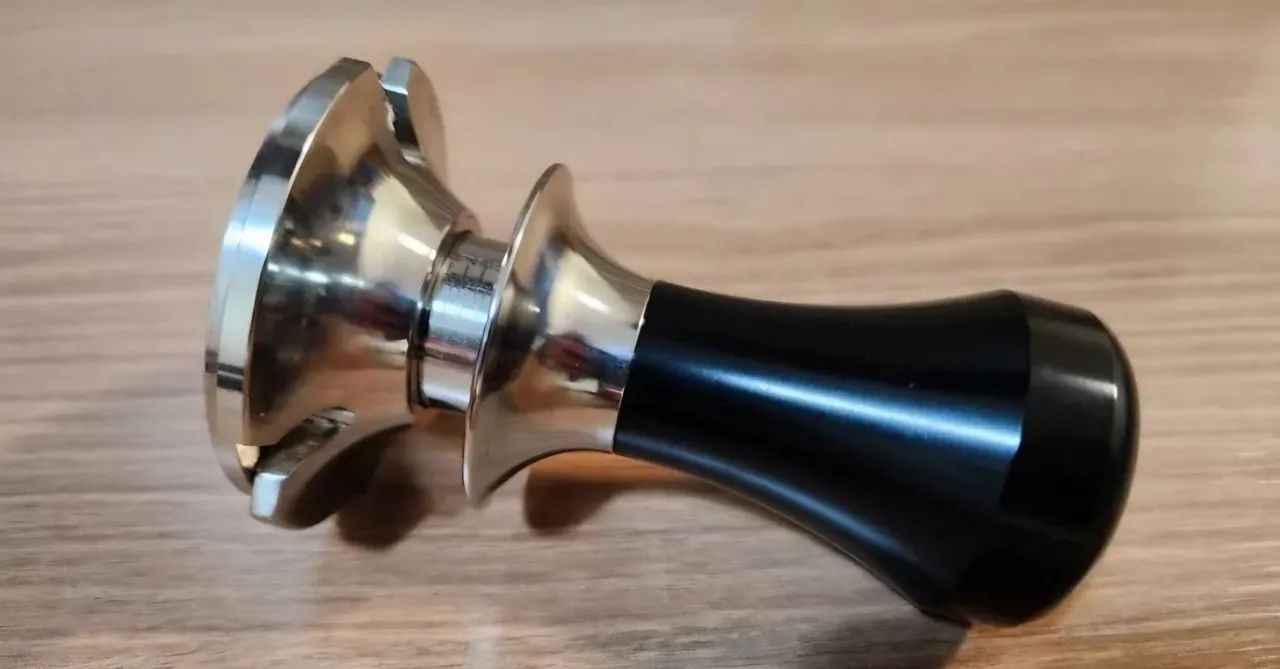 Tamper 58mm com base alinhadora - Foto 4