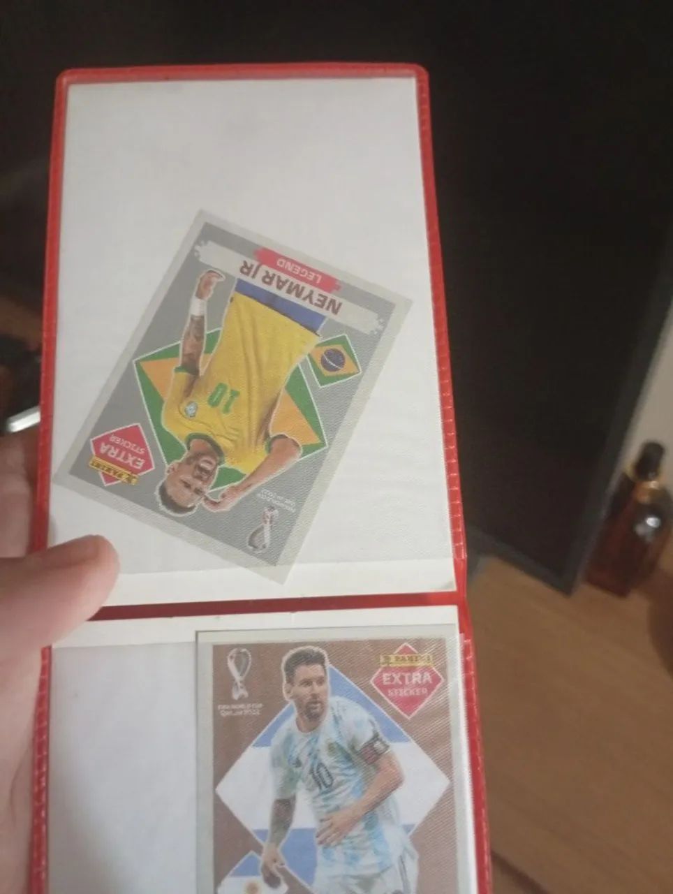 Figurinhas Neymar prata e Messi bronze 2022 Legends - Foto 3