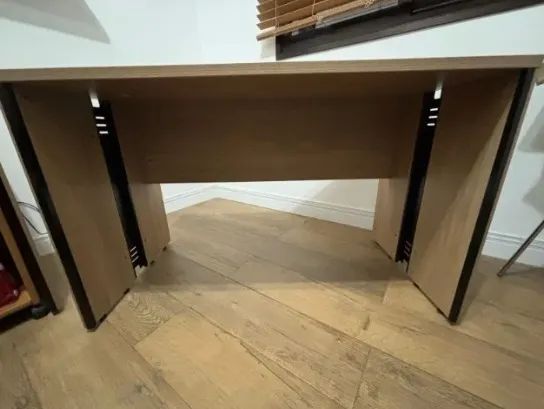 Mesa de escritório de 1,00m - Linda e impecável! - Foto 2